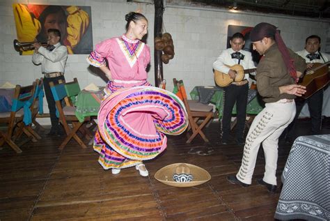 Mexican Hat Dance - PentaxForums.com