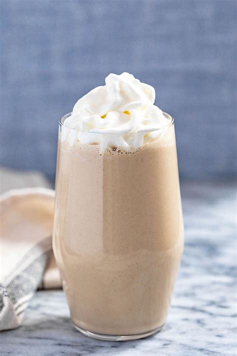 Banana Coffee Smoothie Recipe – How to Make a Banana Smoothie — Eatwell101