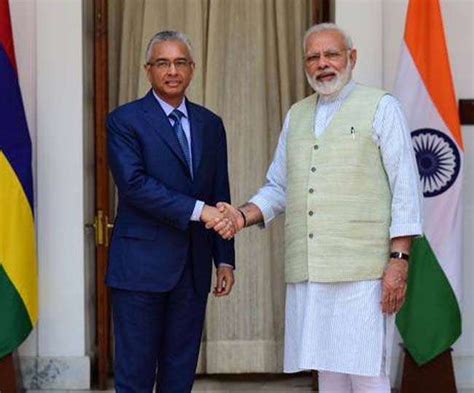 मॉरीशस के नए सुप्रीम कोर्ट भवन का पीएम मोदी और प्रवीण जगन्नाथ 30 जुलाई ...