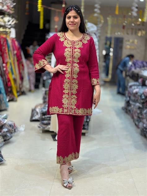 PREMIUM WOOL GOLD THREAD WORK BEAUTIFUL CORDSET – Arsh Wardrobe Collection