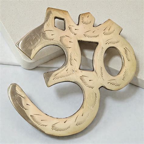 Pure Brass Om Wall Hanging | Auspicious Om Symbol for Vastu – Aadhunik ...