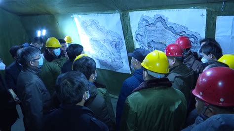 三联生活周刊｜内蒙古矿难：疯狂的煤矿生意下，失联的普通人们