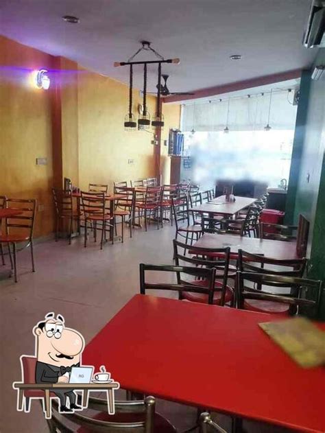 Karara Chicken Restaurant, New Delhi - Restaurant menu, prices and reviews