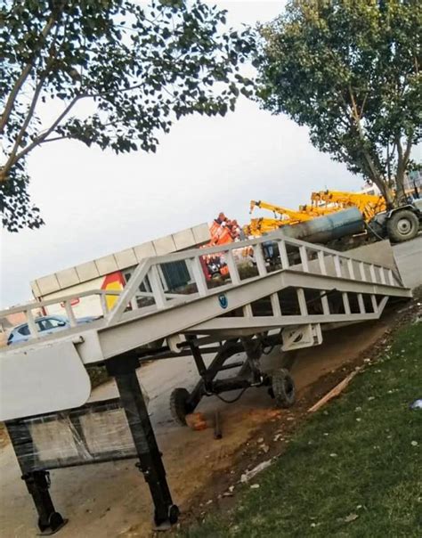 Mobile Dock Ramp - Portable Mobile Dock Ramp Manufacturer from Ghaziabad