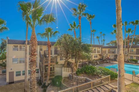 The Arts Apartments at Ocean Drive - Apartments in Corpus Christi, TX