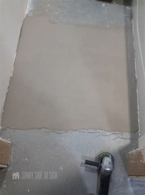 Installing Hexagonal Floor Tile 的图像结果