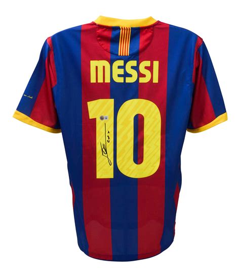 Lionel Messi Signed Barcelona Jersey (Beckett) | Pristine Auction