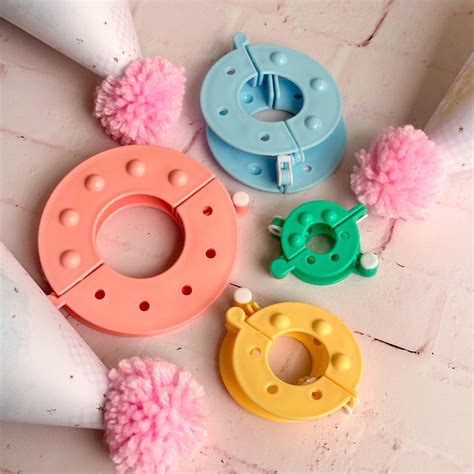 Pom Pom Maker 的图像结果