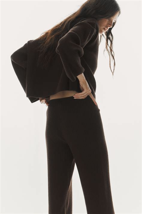 Rib-knit jumper - Dark brown - Ladies | H&M IN