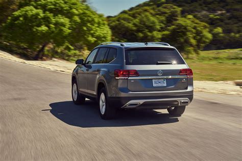 VW puts a $30,500 base price on 2018 Atlas SUV | DriveMag Cars