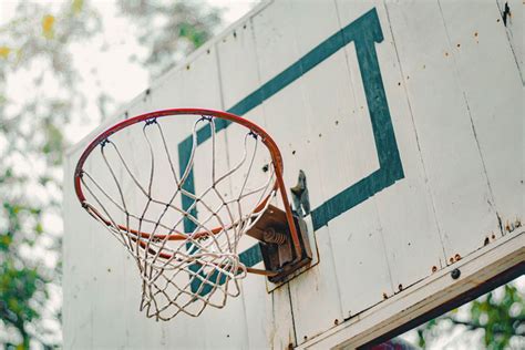 How to Change Basketball Net 的图像结果