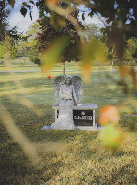 Michigan Memorial Park : r/CemeteryPorn