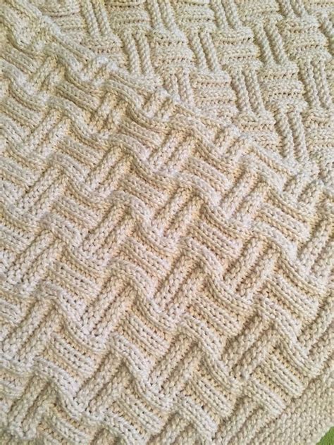 Double Loop Knitting 的图像结果