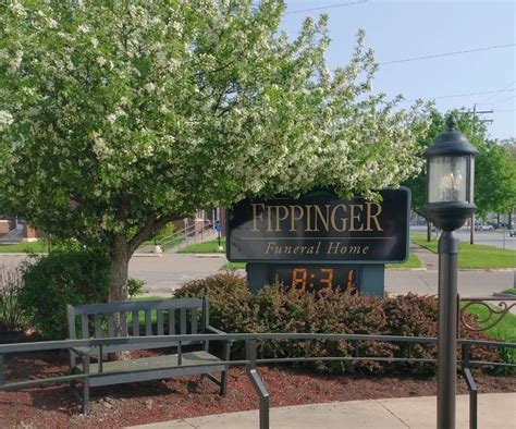 Fippinger Funeral Home | Aledo, IL