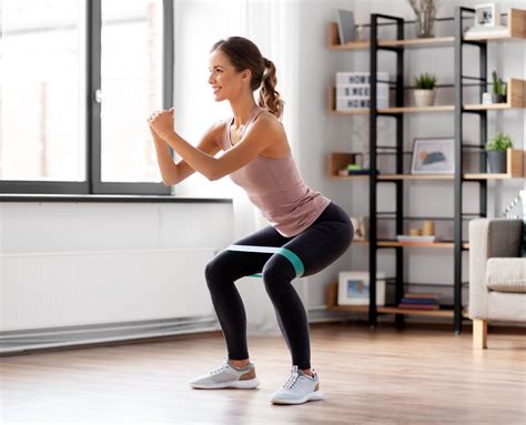 4 Moves To Strengthen Your Pelvic Floor Before Getting Pregnant