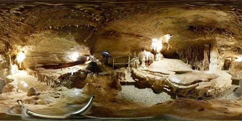 Crystal Onyx Cave: One of the Best Exhibitions in Kentucky - Enter the ...