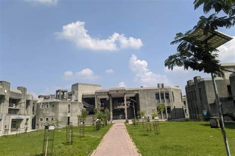 Vishwakarma Government Engineering College Ahmedabad Campus: Photos ...