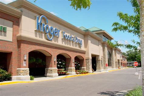 Customers shop at Kroger on January 22, 2026 in Little Rock, Arkansas.
