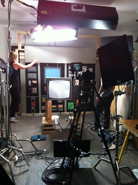 TV Ratings 101: Behind The Scenes - JESS3