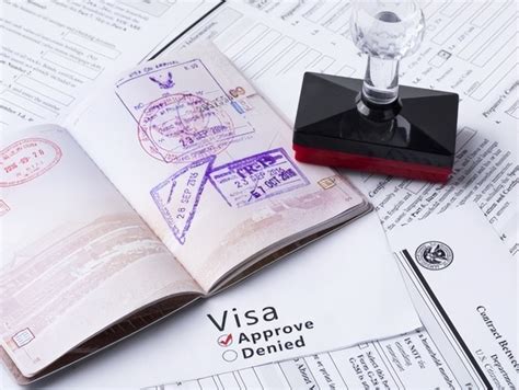 出国签证要怎么办理？_百度知道