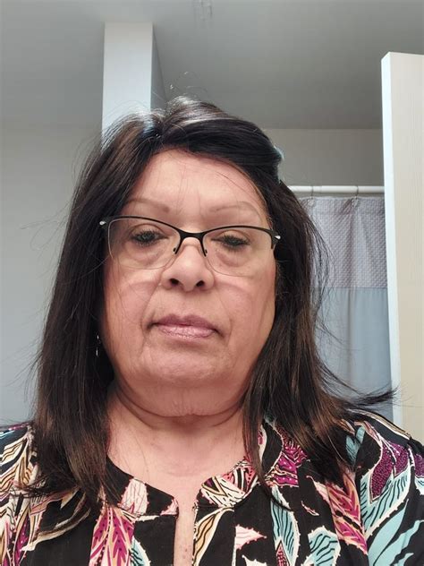 American woman came back after being sold crores of land by bogus power ...