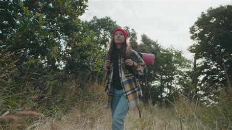 Girls Backpack Hiking 的图像结果