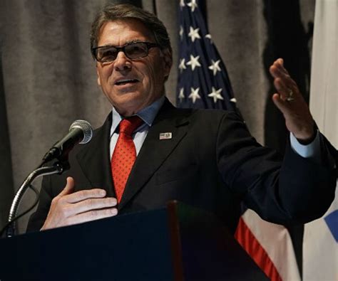 Trump Considers Tapping US Oil Reserve as Gas Prices Rise | Newsmax.com