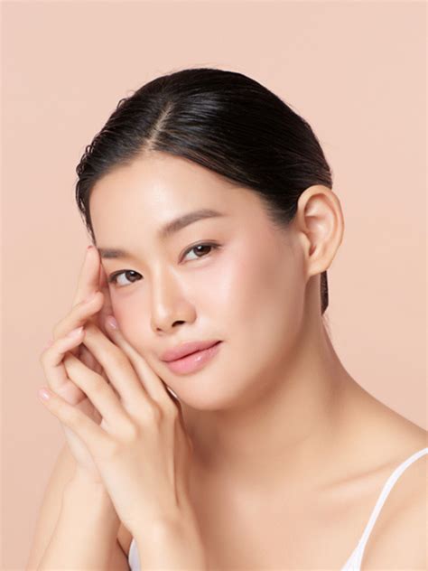 Get the Glass Skin Glow: Simple Korean Skincare Tips for Beginners ...