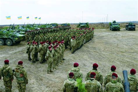 乌克兰军队实力如何？英媒：俄军有近5比1的优势-新华网