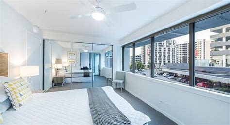 LINK PORTSIDE WHARF APARTMENT HOTEL (Brisbane) - Apartment Reviews ...