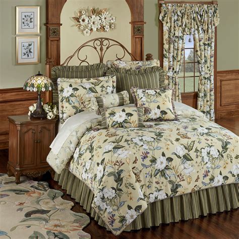 Garden Images III Magnolia Floral Comforter Bedding