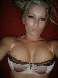amateur self pics and videos