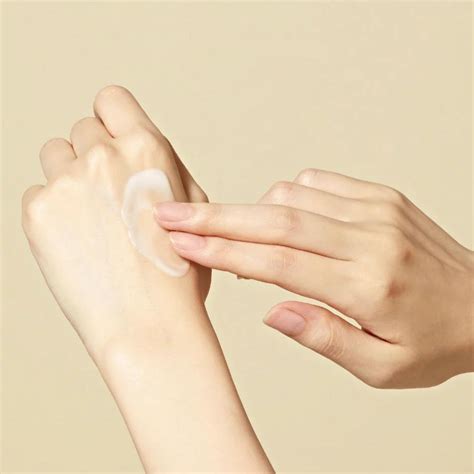 ONGREDIENTS Centella Asiatica Skin Barrier Calming Lotion (220ml) – Skin Cupid