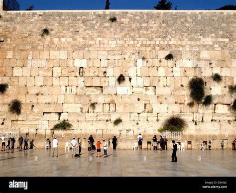 Wailing Wall, Jerusalem, Israel Stock Photo - Alamy