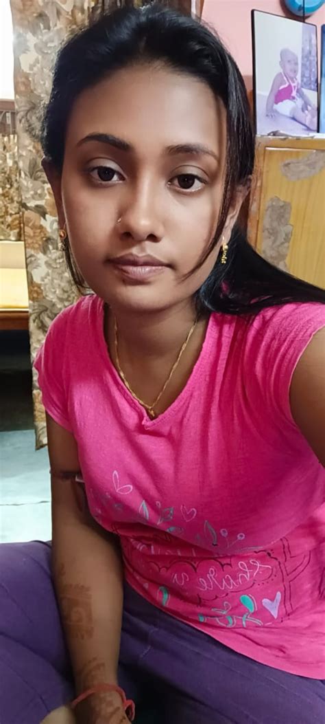 make realistic nude - Arthub.ai