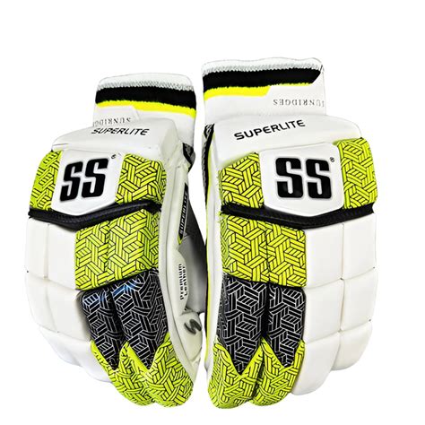 SS Superlite Cricket Batting Gloves (2024 Edition) - Cricket Gloves ...