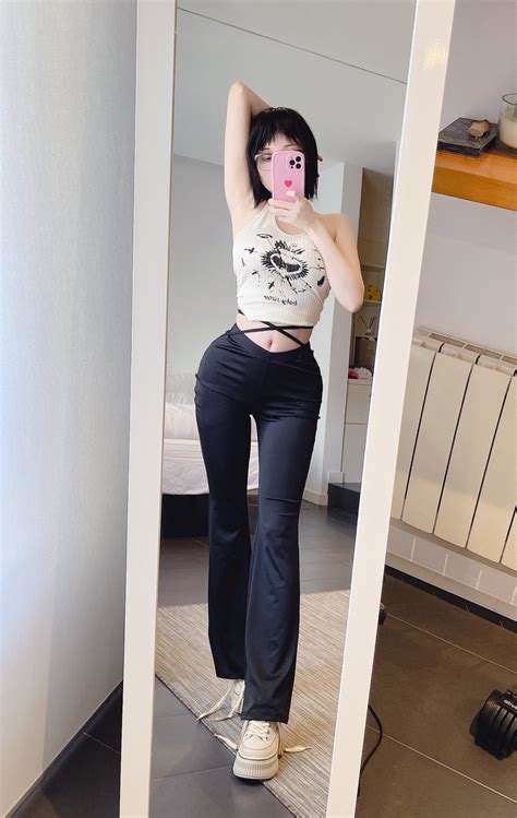 TW Pornstars - 1 pic. Hidori Rose Cosplay. Twitter. How do you like me?. 4:01 PM - 10 Nov 2022