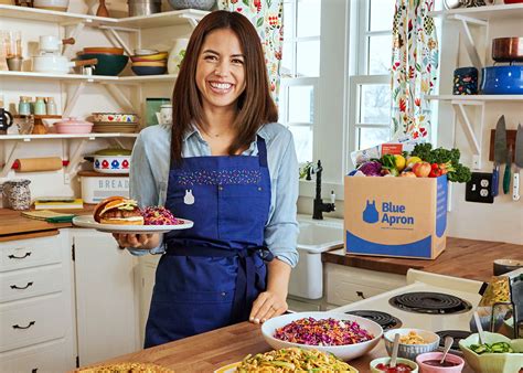 How Molly Yeh Is Inspiring People to Cook More—and Get Creative in the ...