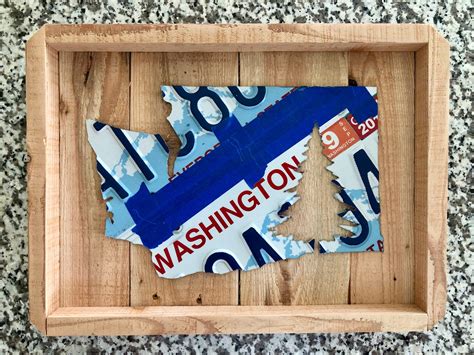 How to Make a Sign Using License Plates 的图像结果