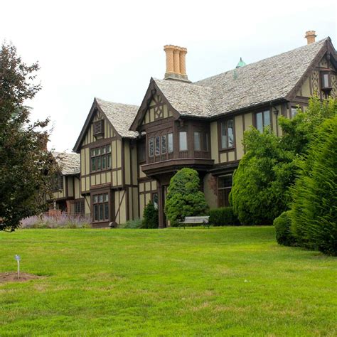 Long Island University C W Post Campus - Net Price, Tuition, Cost to ...