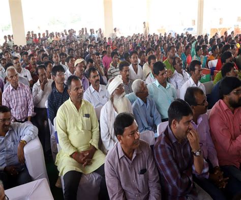 सीएम बोले, विकास कार्यों के लिए जमीन देने वाला ही असली मालिक Ranchi ...
