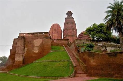 Madan Mohan Temple, vrindavan, India - Top Attractions, Things to Do ...