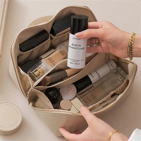 Travel Cosmetic Bag, Large Capacity Portable Makeup Bag Toiletry Bag ...