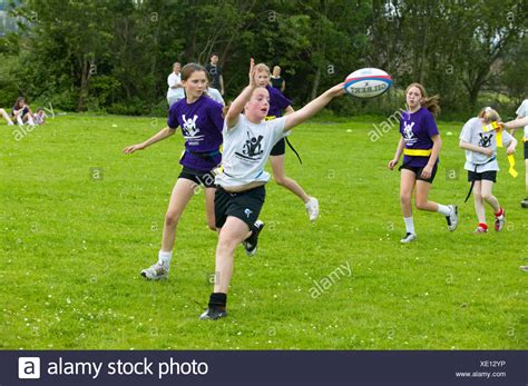 Girls Rugby Ball 的图像结果
