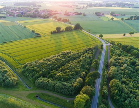 Landwirt soll Baukosten für Straße zahlen - Baubehörde schreibt dicke ...