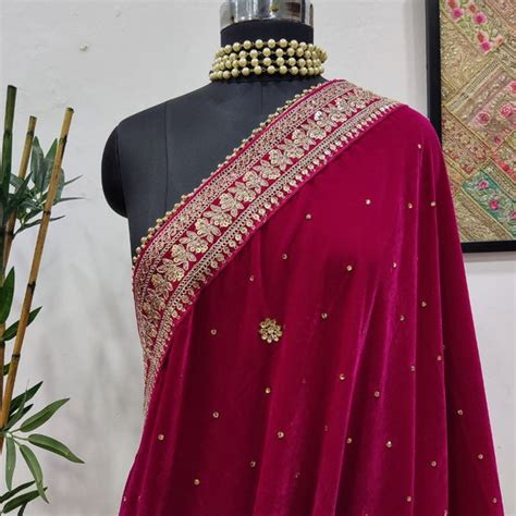 Bridal Pink Stone Thread Embroidered Velvet Dupatta – anokherang