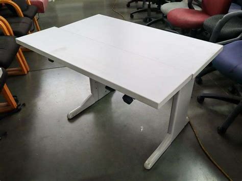 Computer Work Stations for Data Entry 的图像结果