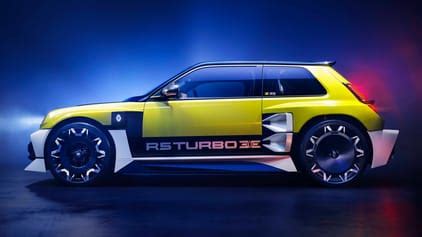 Official: the new R5 Turbo gets 536bhp, a massive 3,540lb ft, and a ...