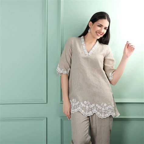 Cynthia Co-ord Set – Linen and Linens