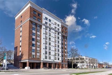 SANDMAN HOTEL & SUITES LONDON DOWNTOWN (Ontario) - Hotel Reviews ...